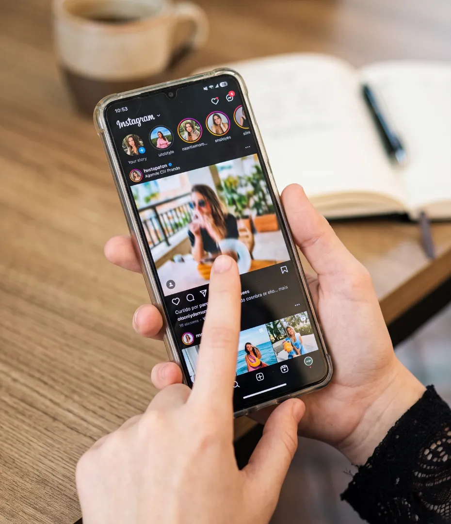 Social Media — CWBranding service for Canadian brands